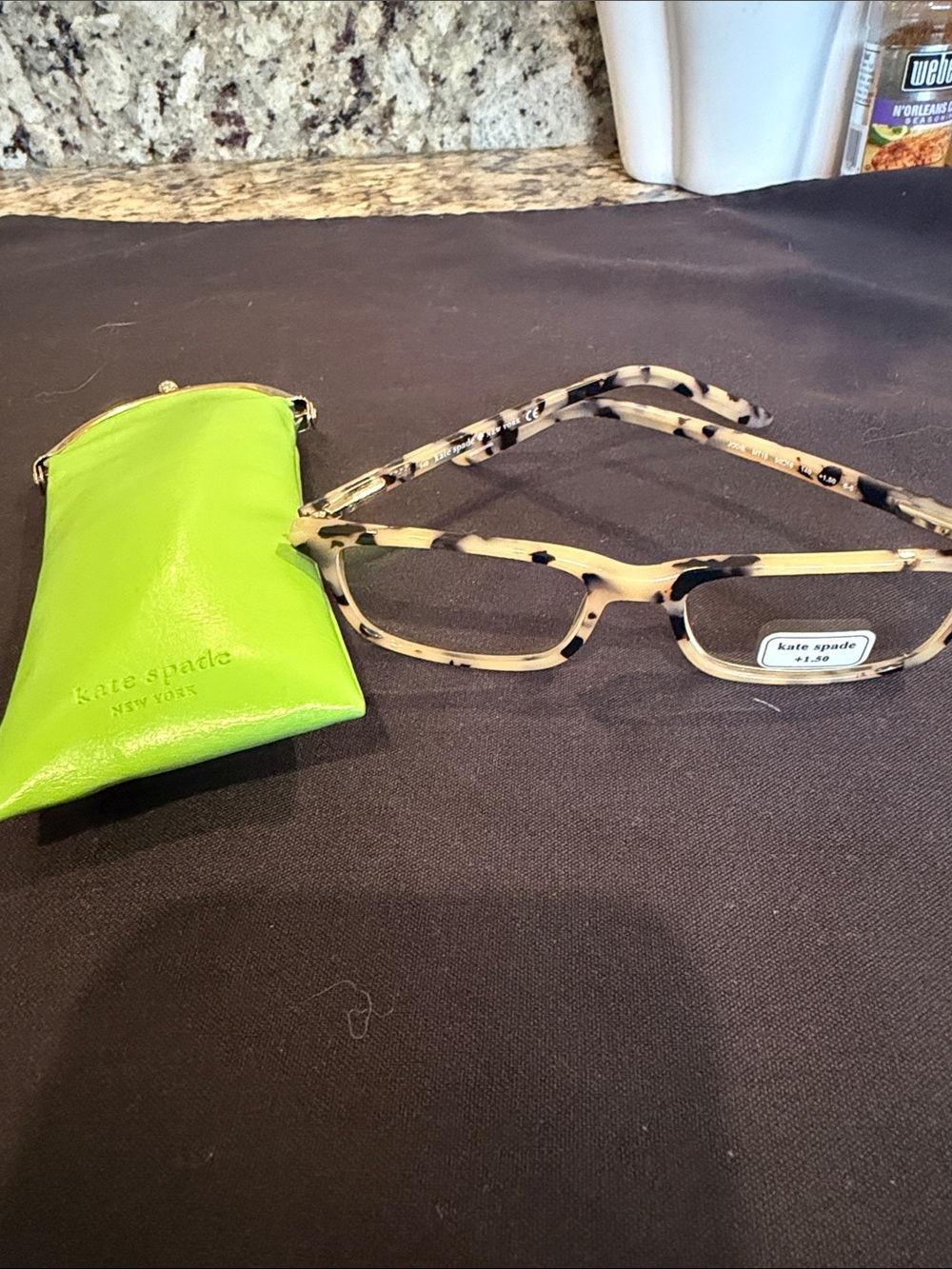 kate spade Tortoise Shell  Reading Glasses with Bright Green Case